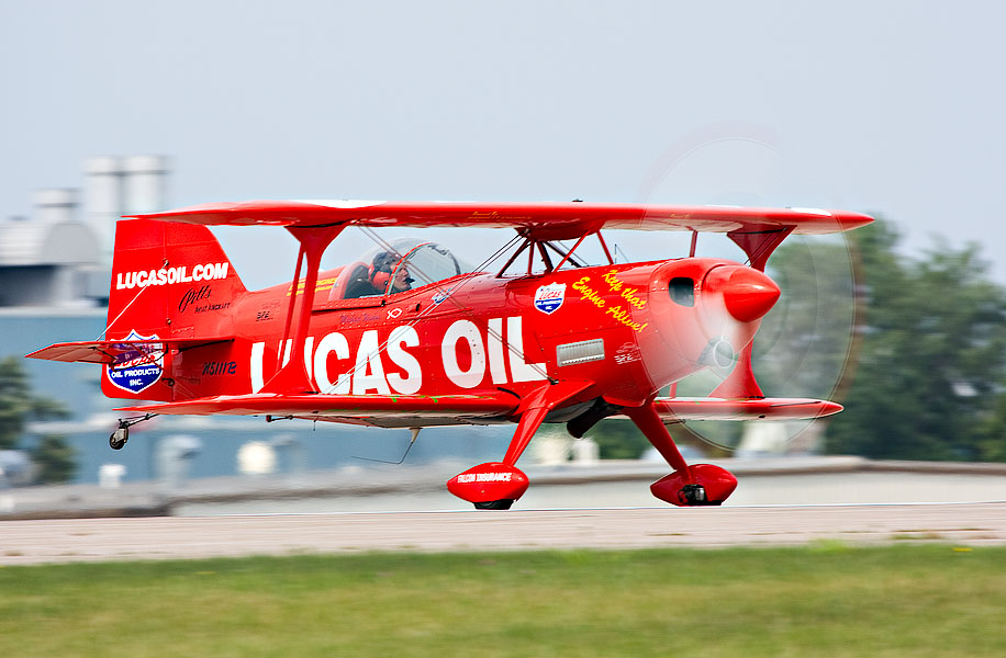 IMG_0321_916x600.jpg - Mike Wiskus takes off in the Lucas Oil Pitt's Special